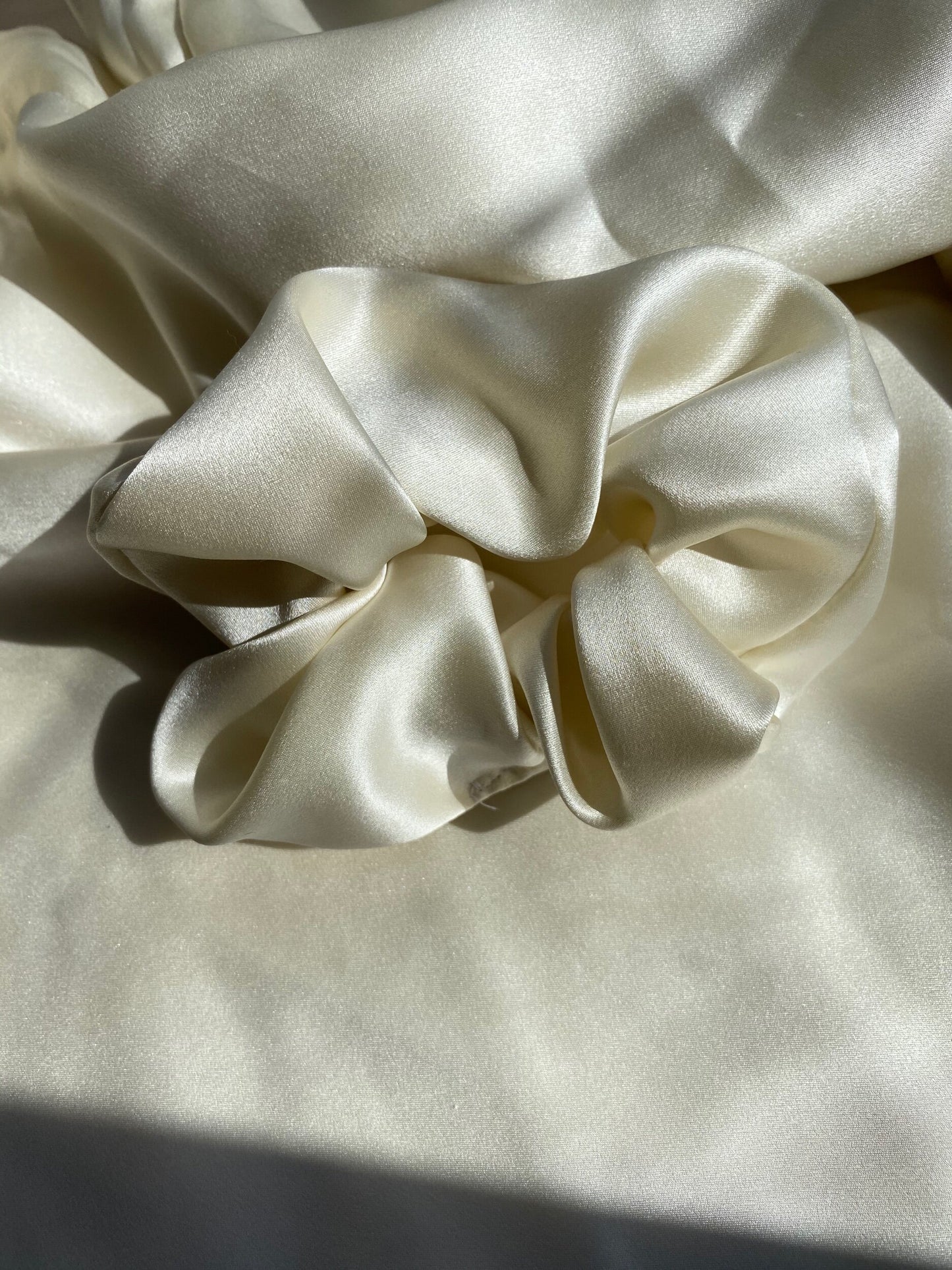 Silk scrunchie - Cream