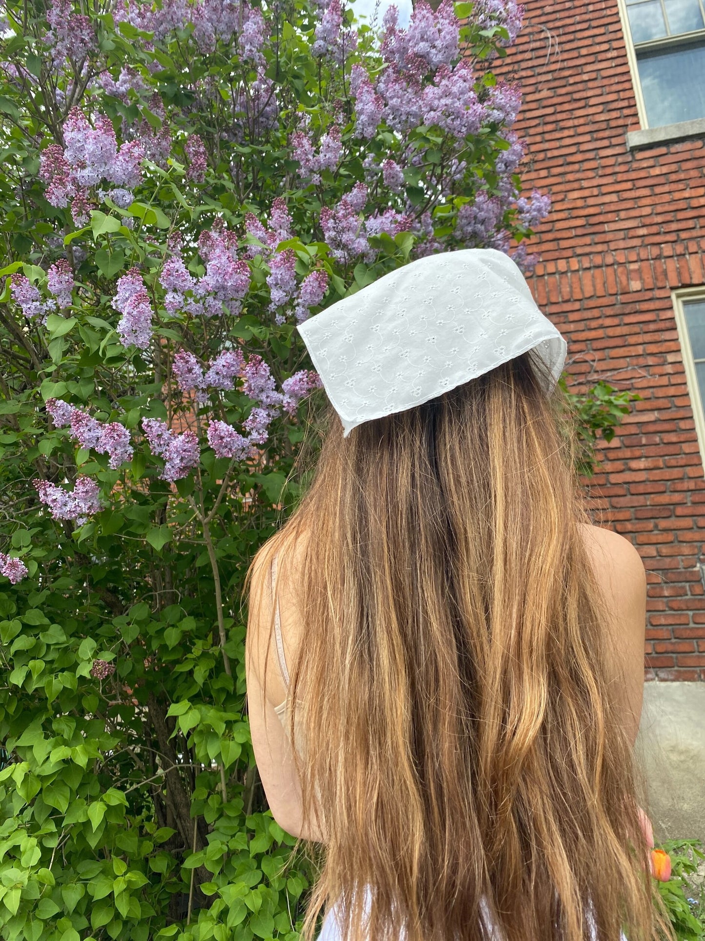 Headscarf - Broderie anglaise